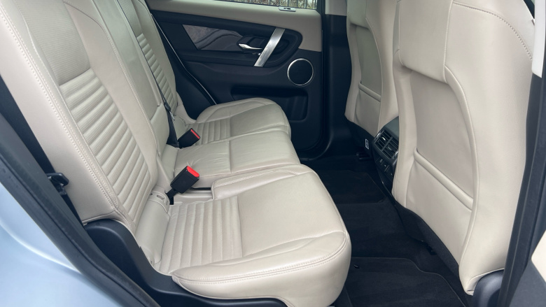 Land Rover Discovery Sport 2.0 D165 SE 5dr 2WD Diesel Station Wagon